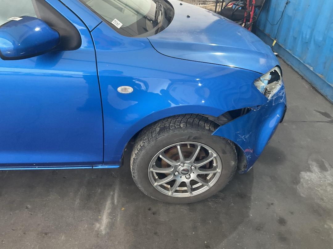 Photo '2' of Mazda Demio