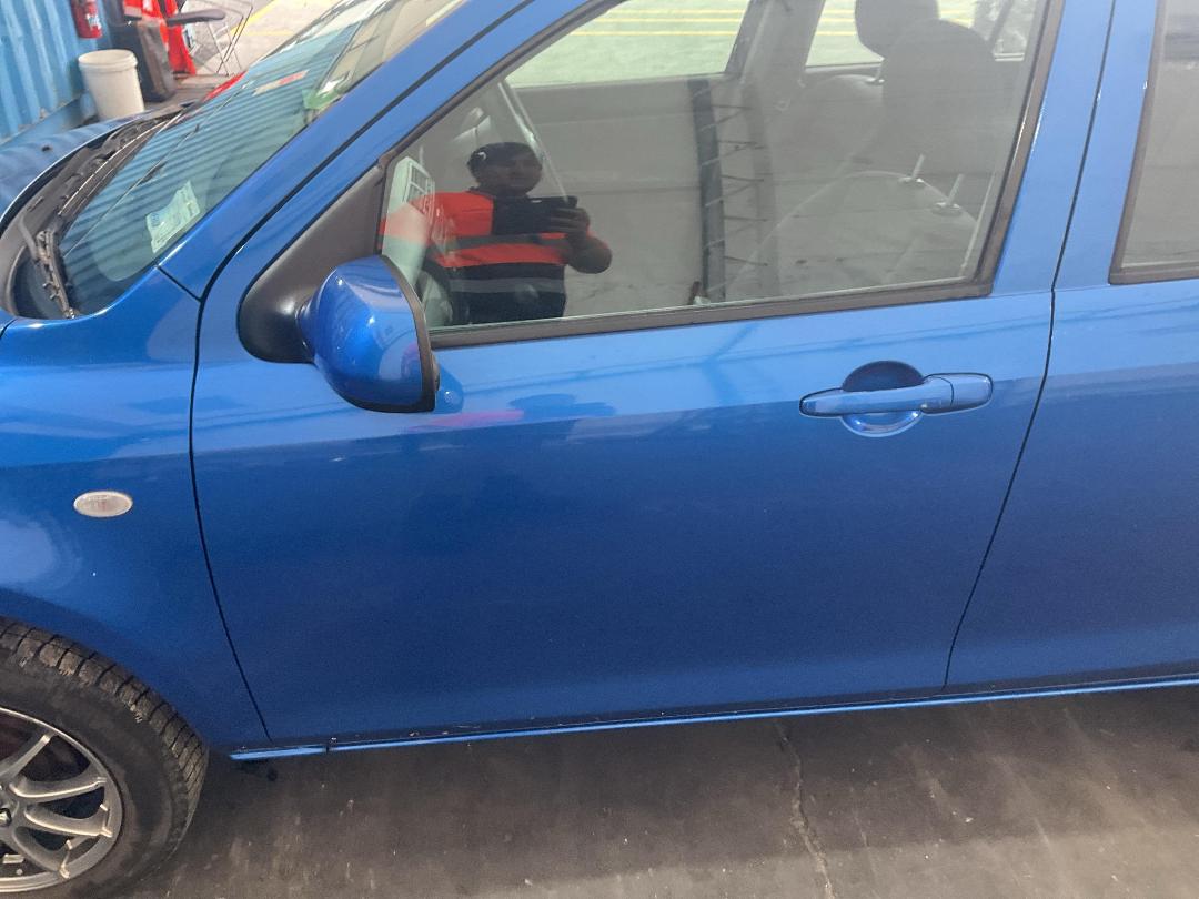 Photo '8' of Mazda Demio