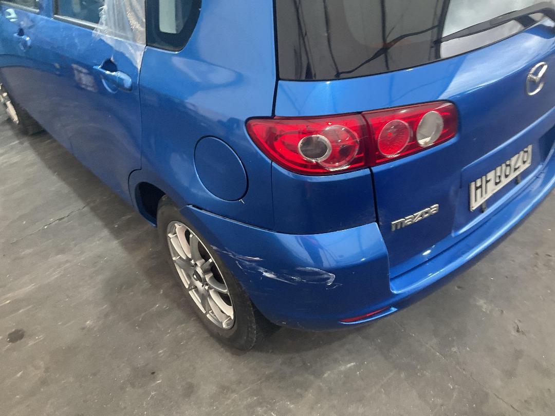 Photo '11' of Mazda Demio