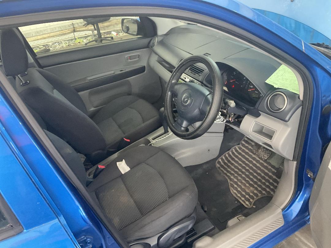 Photo '21' of Mazda Demio