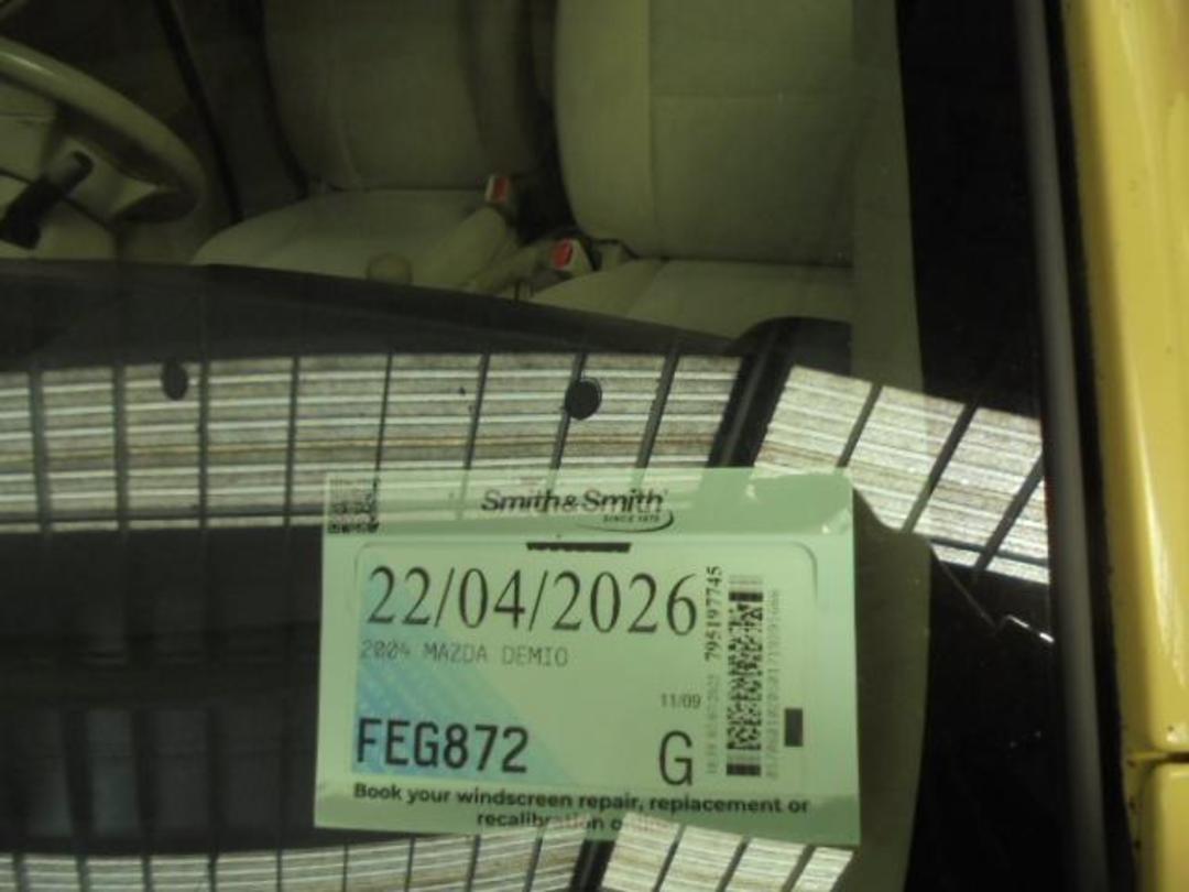 Photo '17' of Mazda Demio