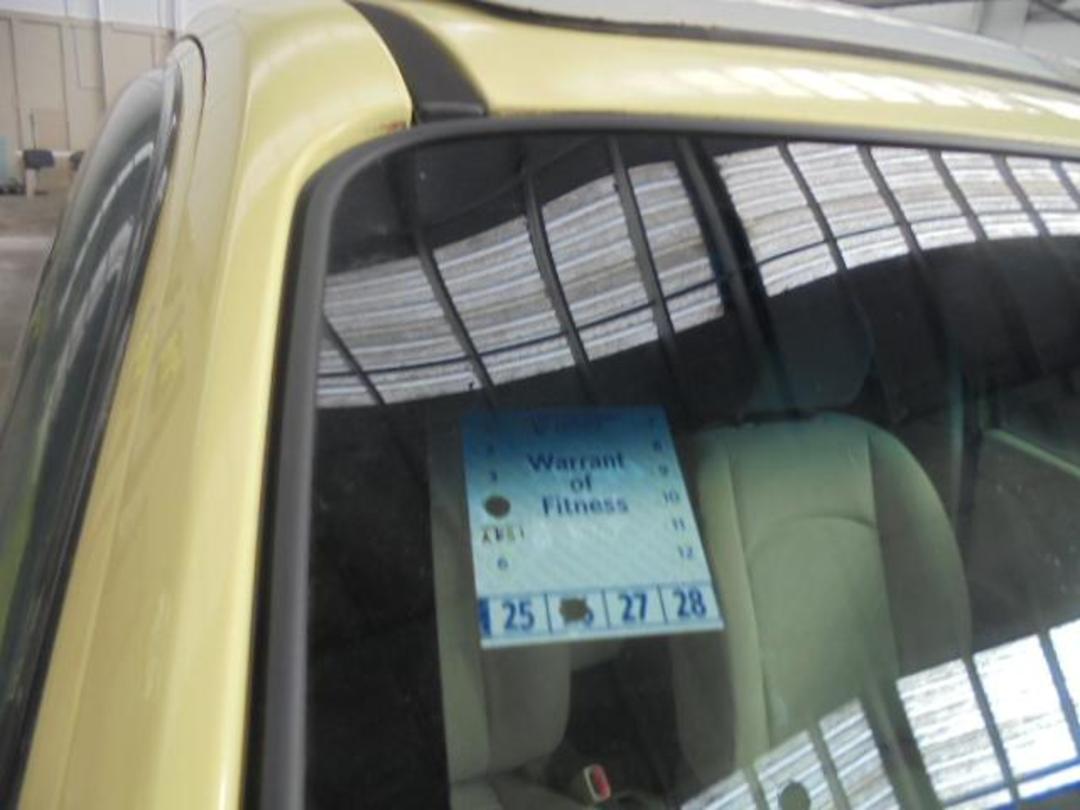 Photo '16' of Mazda Demio