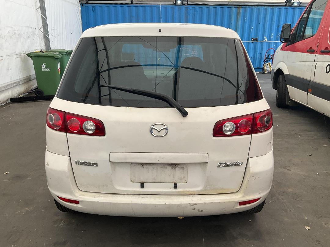 Photo '5' of Mazda Demio Photo '5' of Mazda Demio