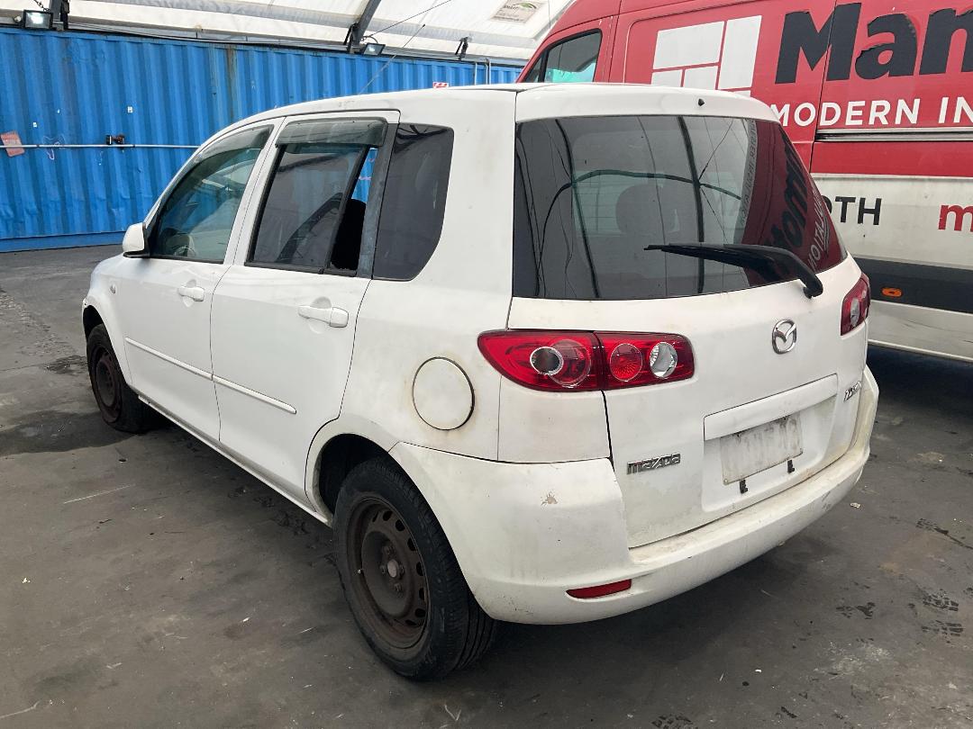 Photo '4' of Mazda Demio Photo '4' of Mazda Demio