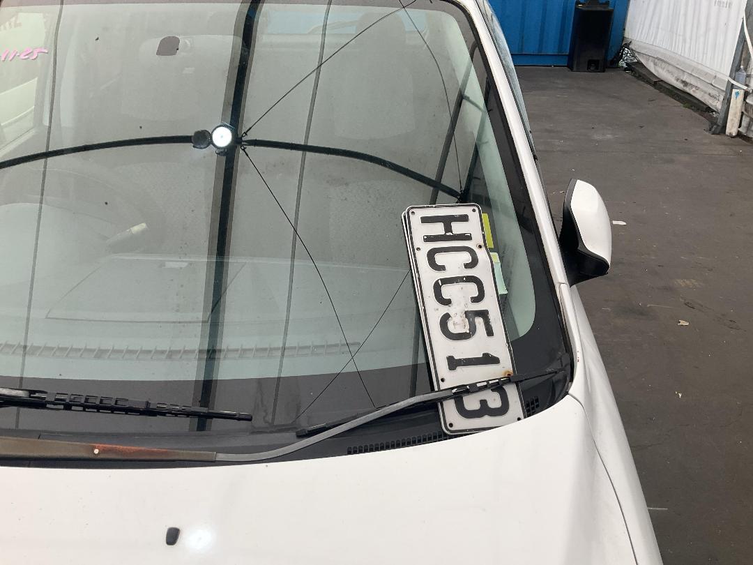 Photo '15' of Mazda Demio Photo '15' of Mazda Demio