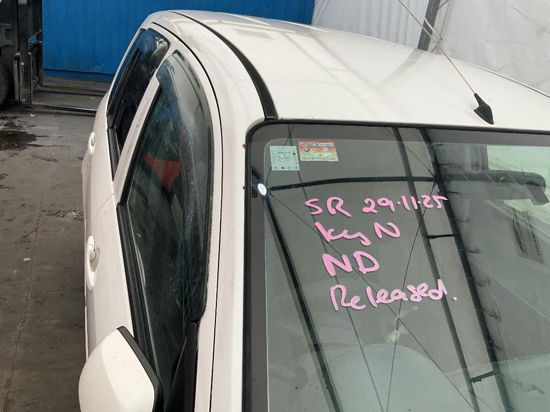 Photo '14' of Mazda Demio Photo '14' of Mazda Demio