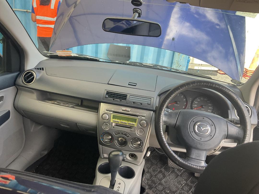 Photo '21' of Mazda Demio