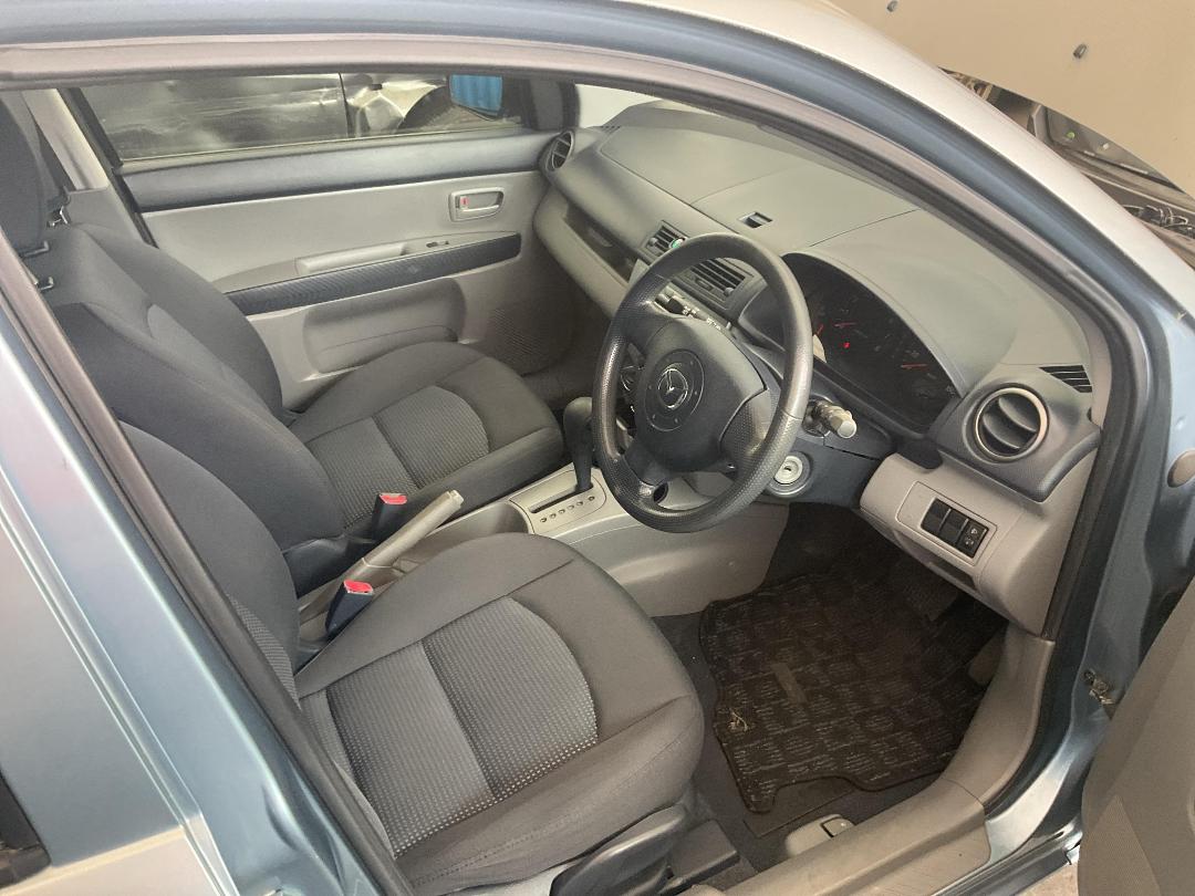 Photo '20' of Mazda Demio Photo '20' of Mazda Demio