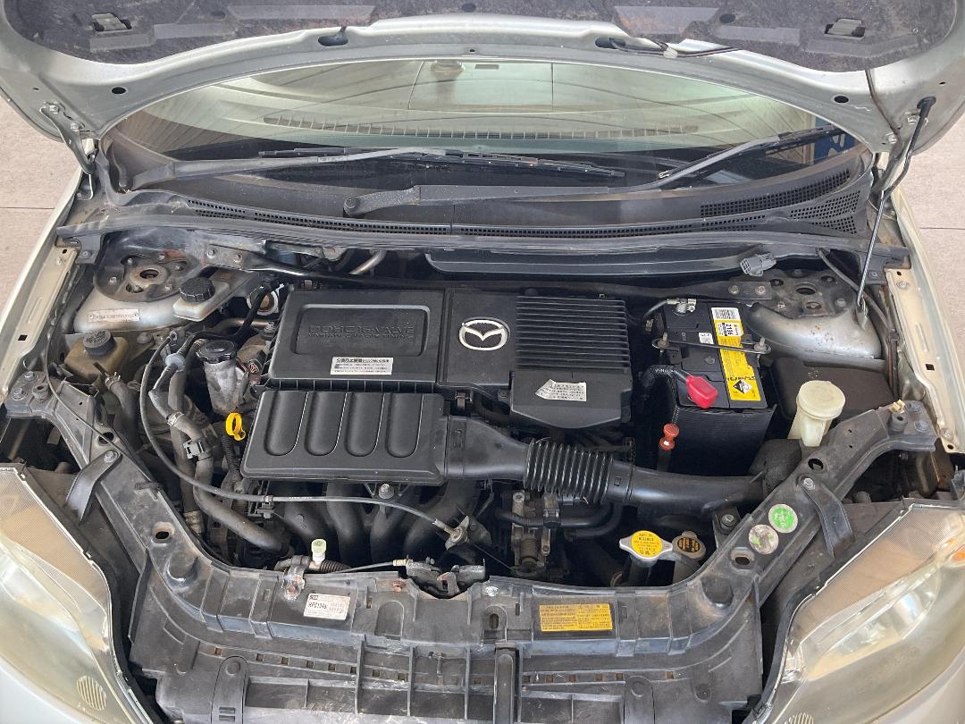 Photo '4' of Mazda Demio