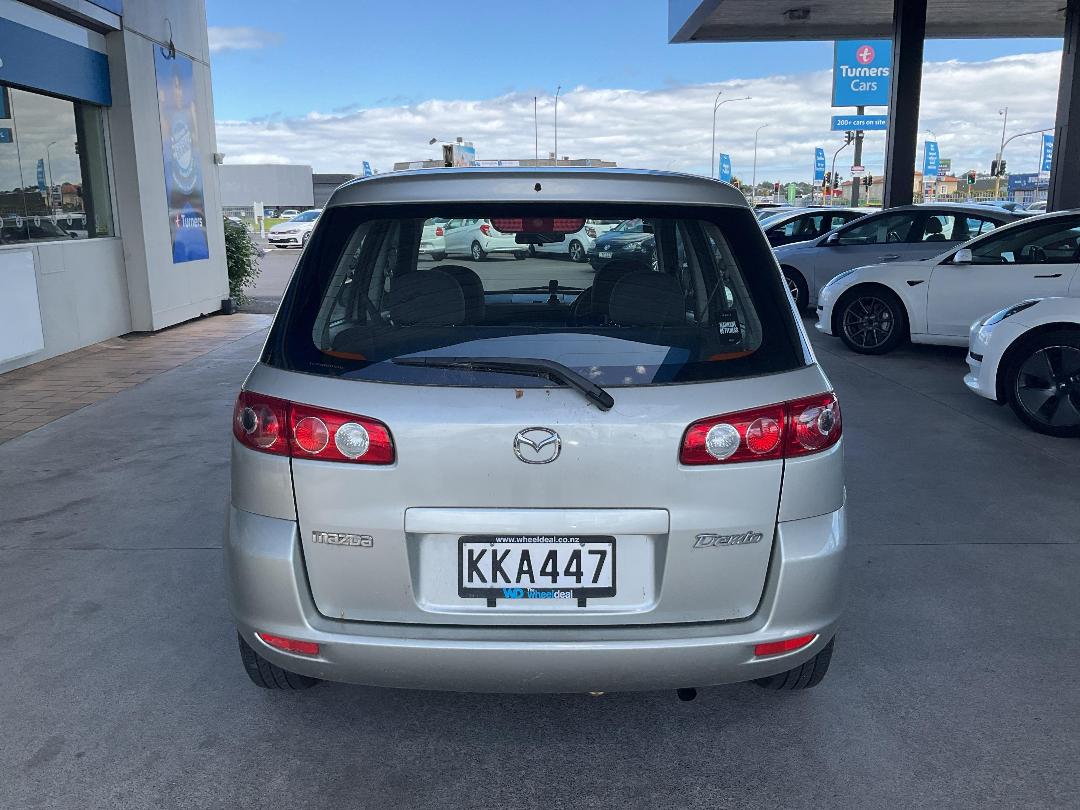 Photo '6' of Mazda Demio