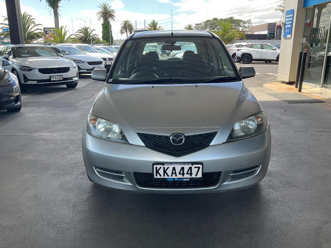 Photo '2' of Mazda Demio