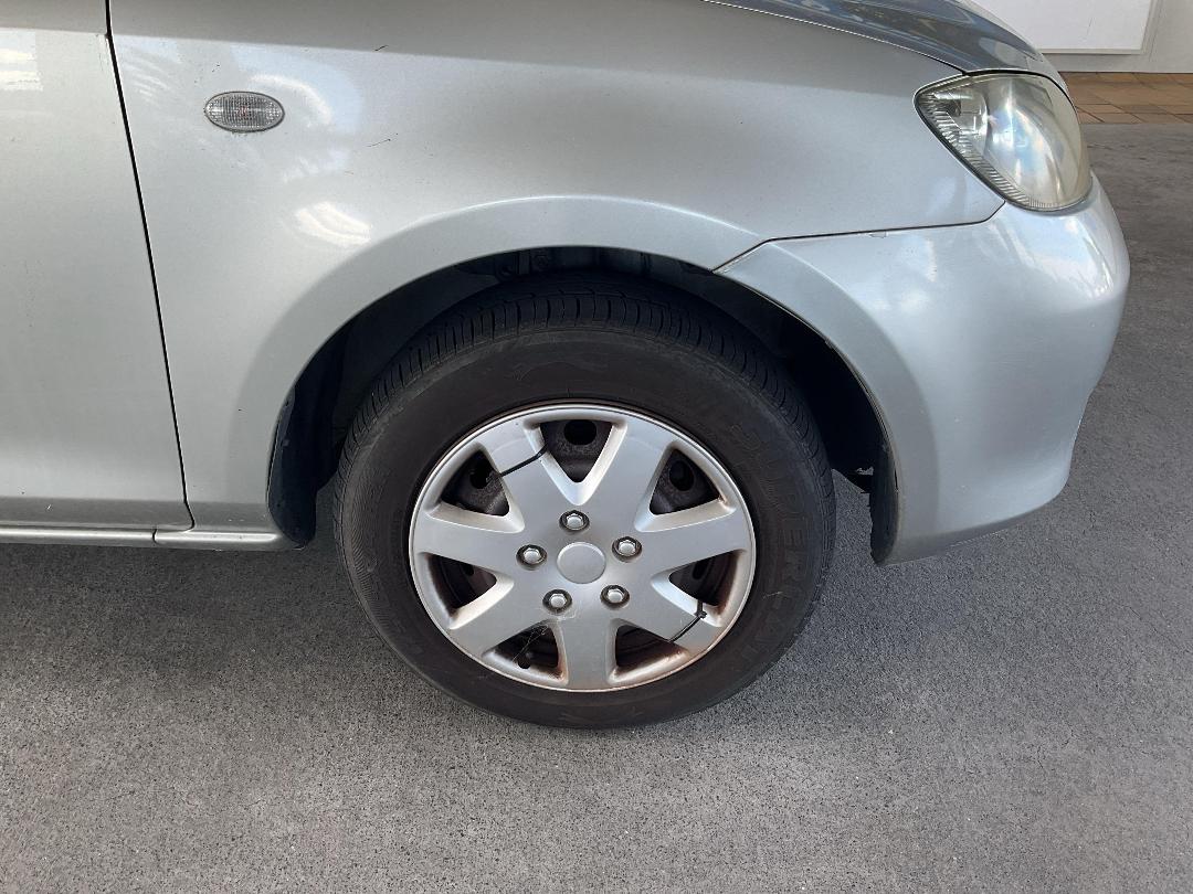 Photo '8' of Mazda Demio