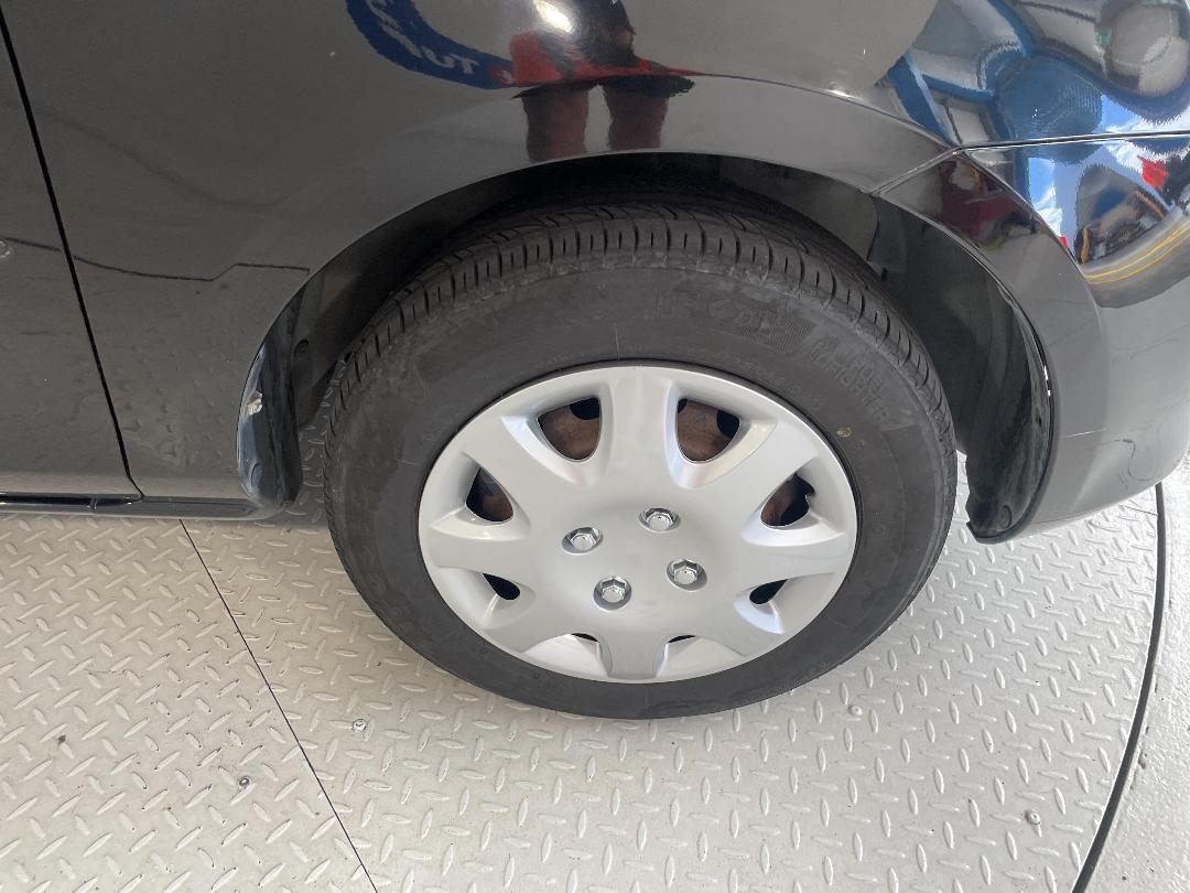 Photo '9' of Mazda Demio Photo '9' of Mazda Demio