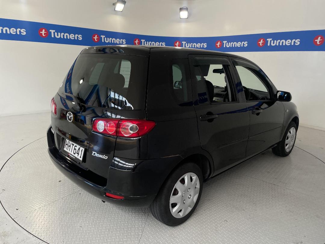 Photo '7' of Mazda Demio Photo '7' of Mazda Demio