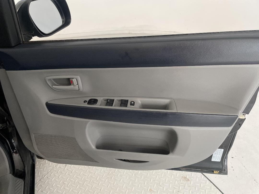 Photo '15' of Mazda Demio Photo '15' of Mazda Demio