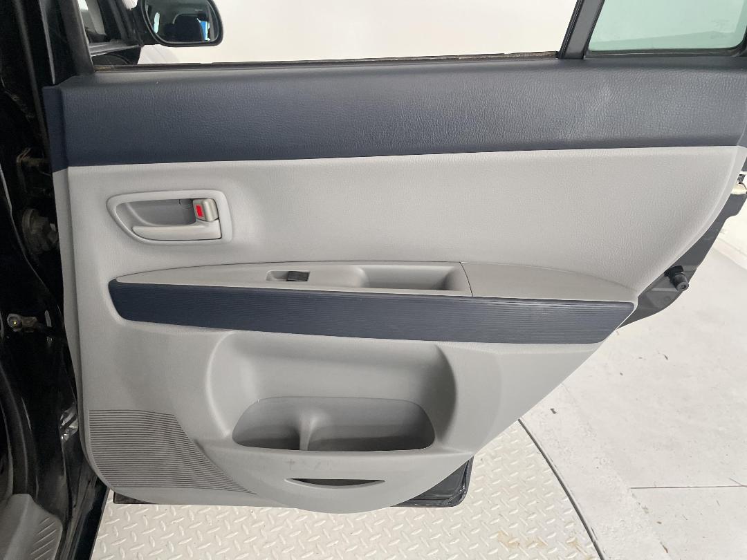 Photo '19' of Mazda Demio Photo '19' of Mazda Demio