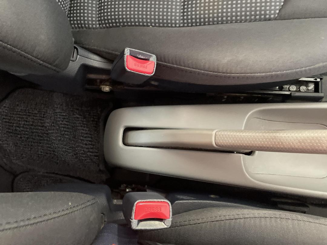 Photo '27' of Mazda Demio Photo '27' of Mazda Demio