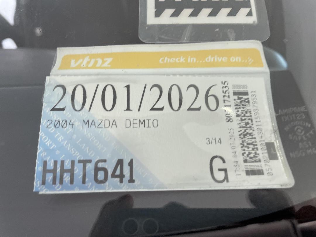 Photo '29' of Mazda Demio Photo '29' of Mazda Demio