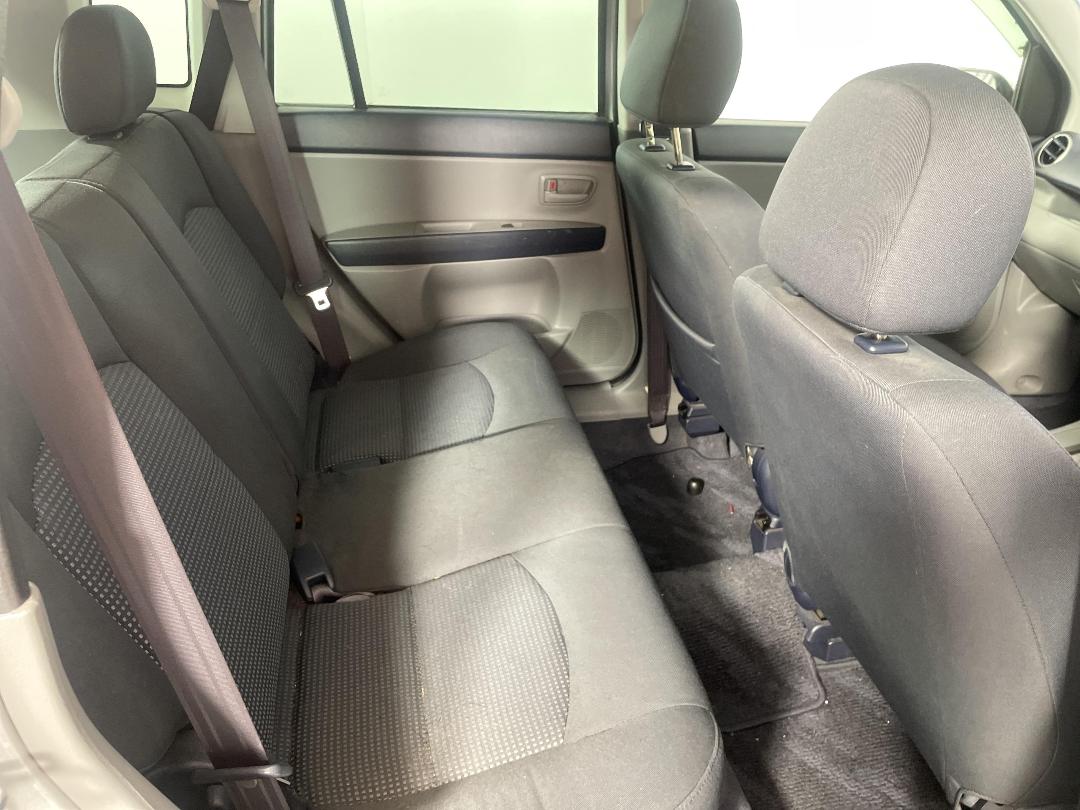 Photo '20' of Mazda Demio Photo '20' of Mazda Demio