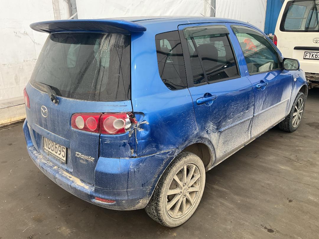 Photo '5' of Mazda Demio