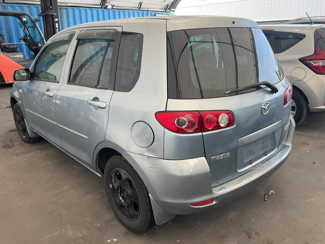 Photo '4' of Mazda Demio