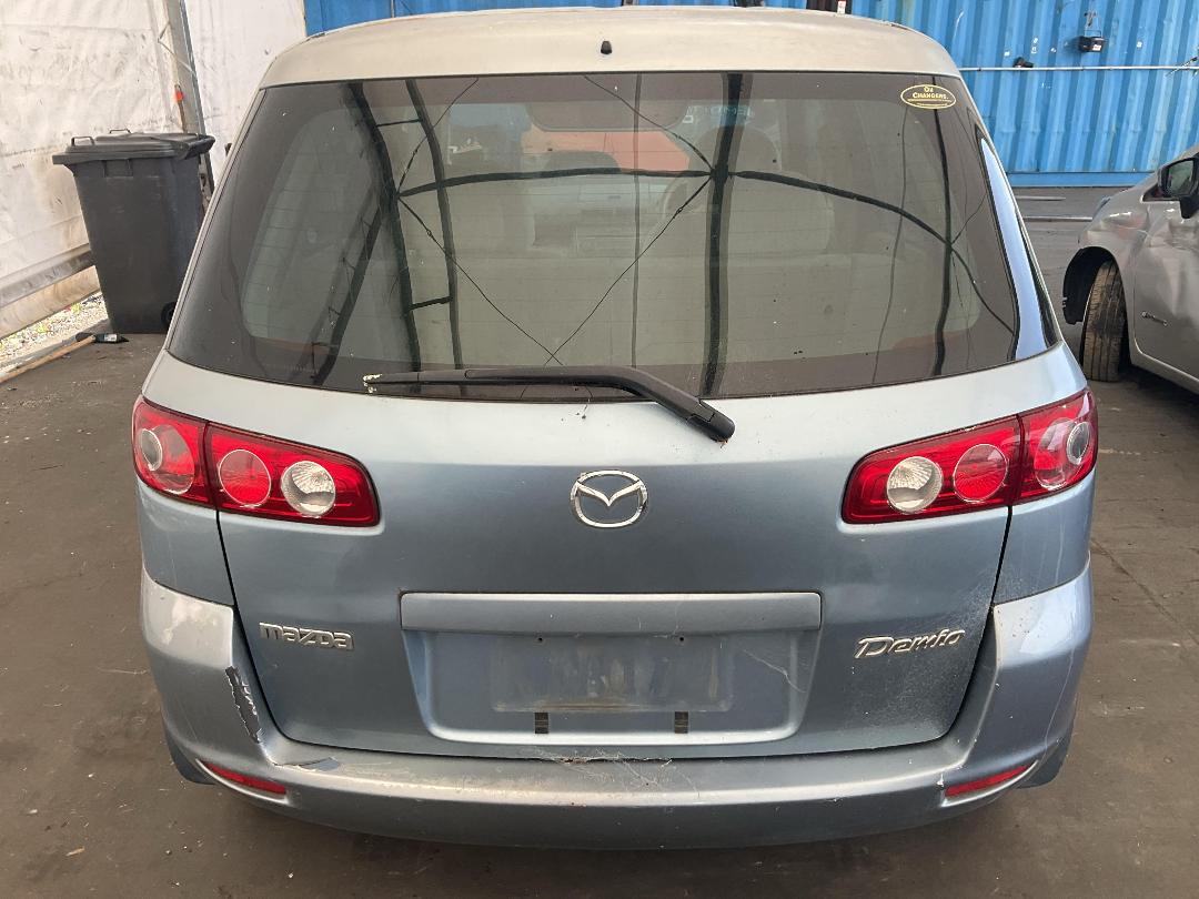 Photo '5' of Mazda Demio