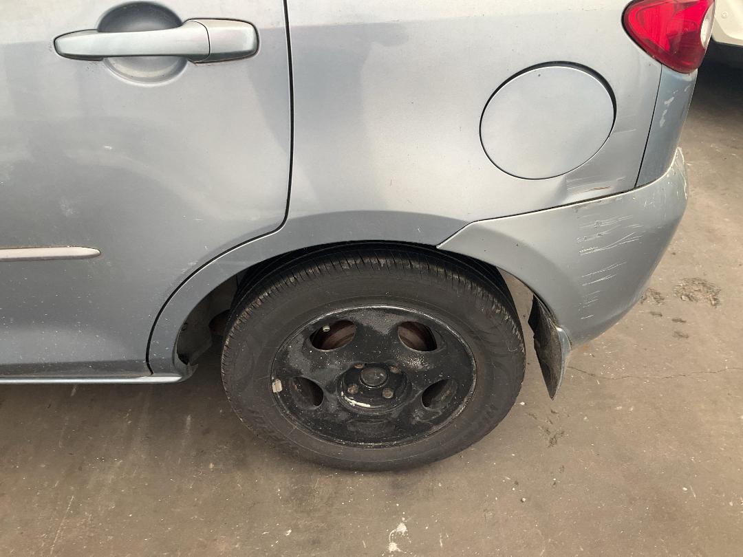 Photo '15' of Mazda Demio