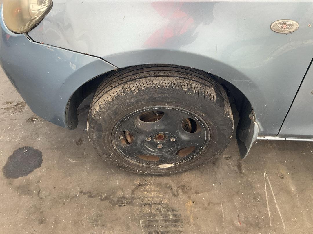 Photo '14' of Mazda Demio