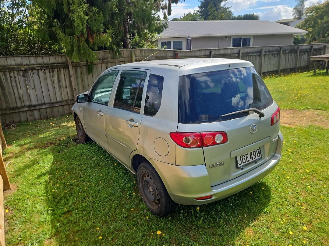 Photo '5' of Mazda Demio