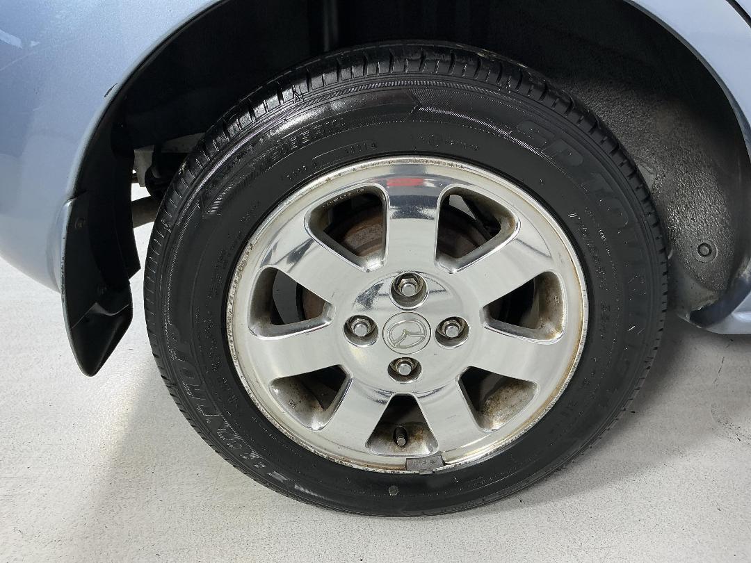 Photo '12' of Mazda Demio