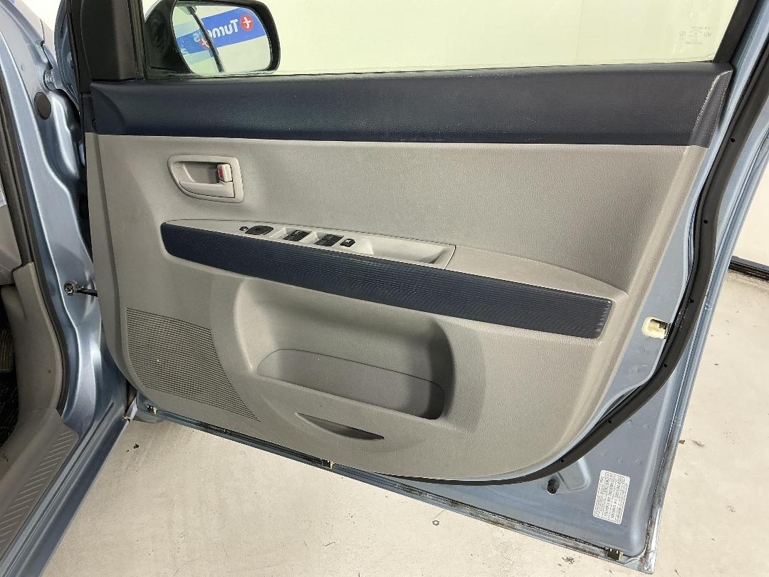 Photo '15' of Mazda Demio