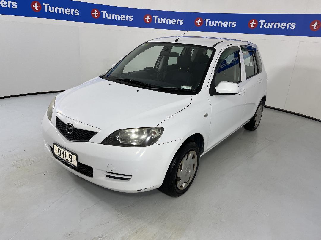 Photo '4' of Mazda Demio Photo '4' of Mazda Demio