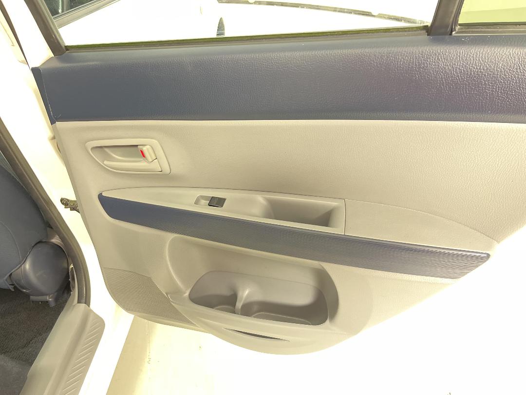 Photo '19' of Mazda Demio Photo '19' of Mazda Demio