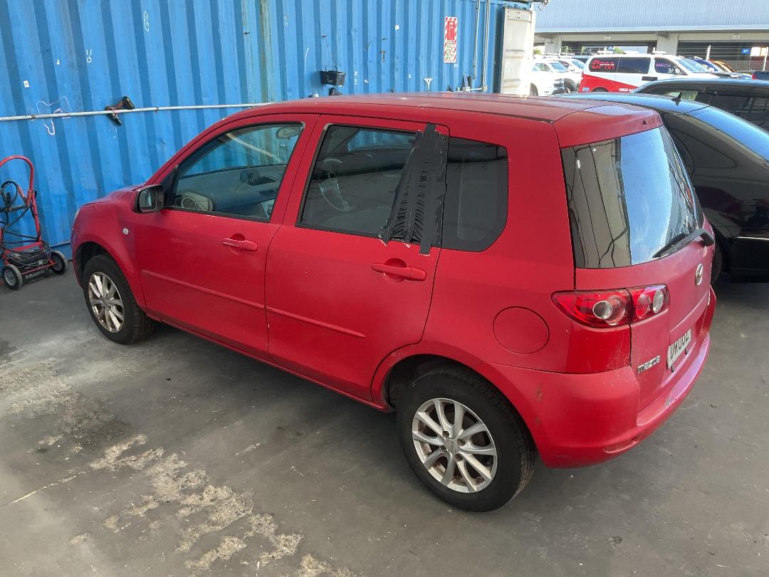 Photo '8' of Mazda Demio