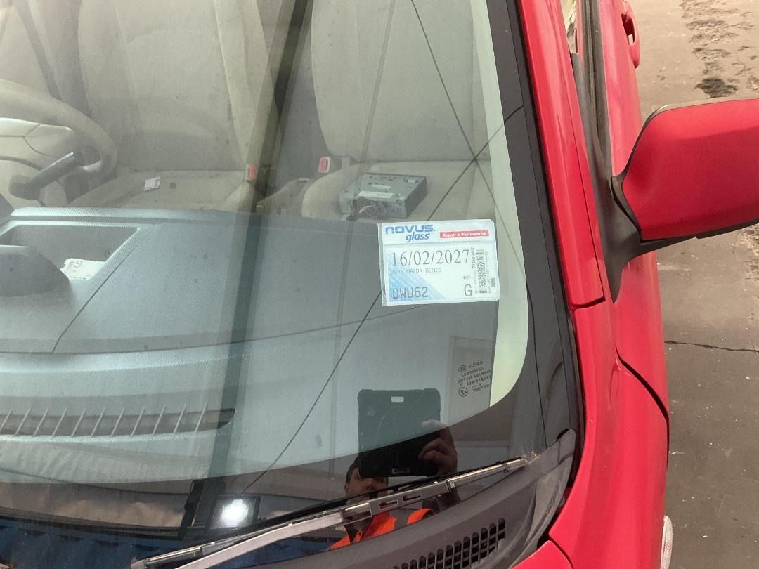 Photo '23' of Mazda Demio