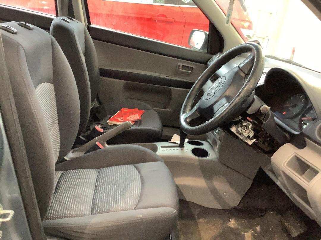 Photo '9' of Mazda Demio