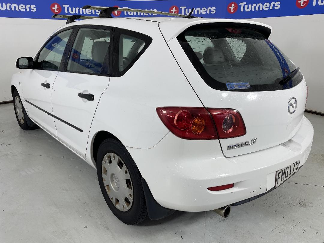 Photo '4' of Mazda Mazda3 Sporthatch GLX Photo '4' of Mazda Mazda3 Sporthatch GLX