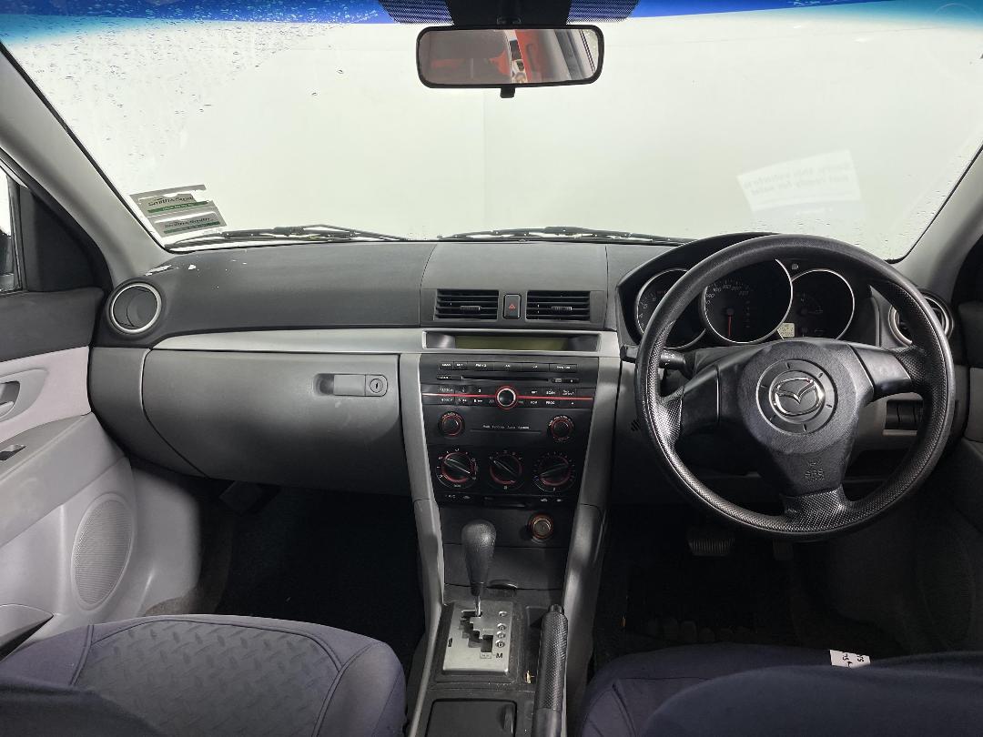 Photo '15' of Mazda Mazda3 Sporthatch GLX Photo '15' of Mazda Mazda3 Sporthatch GLX