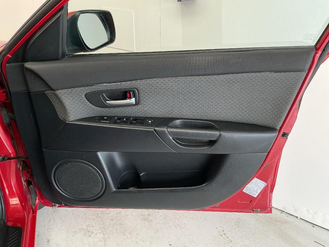 Photo '15' of Mazda Mazda3