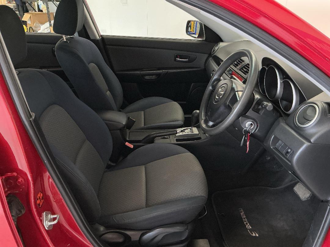 Photo '16' of Mazda Mazda3