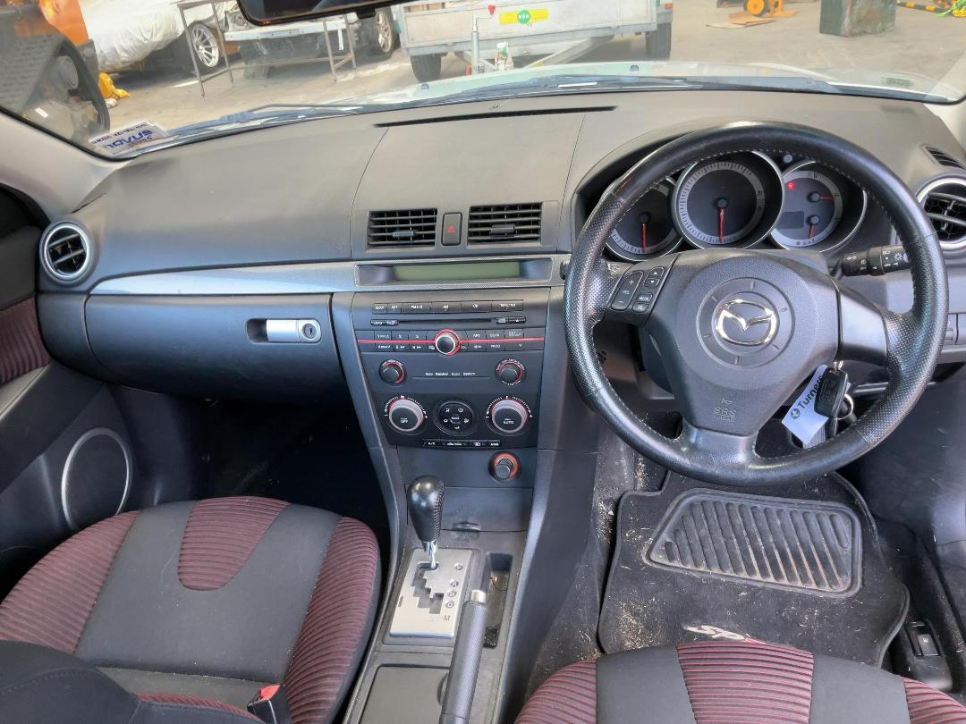 Photo '10' of Mazda Mazda3 SP23