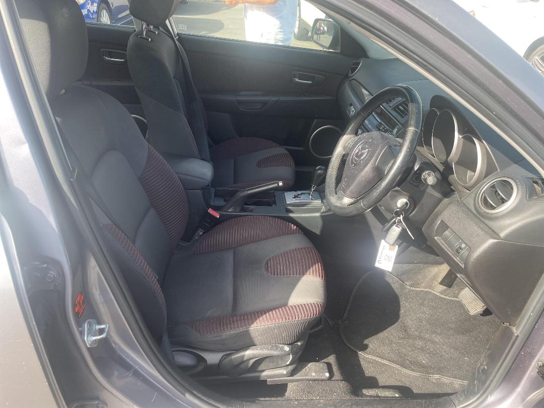 Photo '9' of Mazda Mazda3 Sporthatch SP23