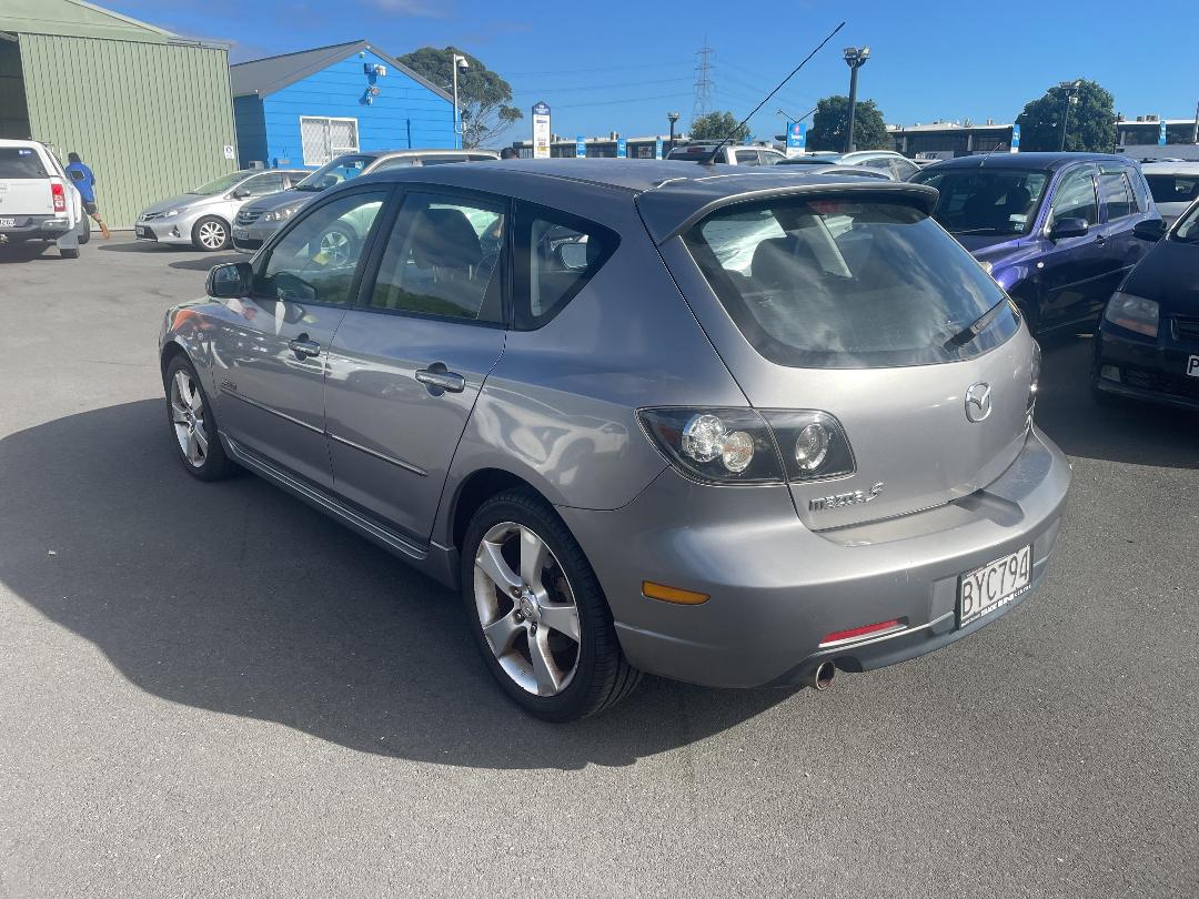 Photo '7' of Mazda Mazda3 Sporthatch SP23