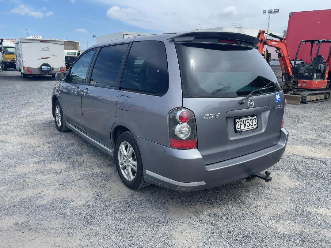 Photo '5' of Mazda MPV Motorhome