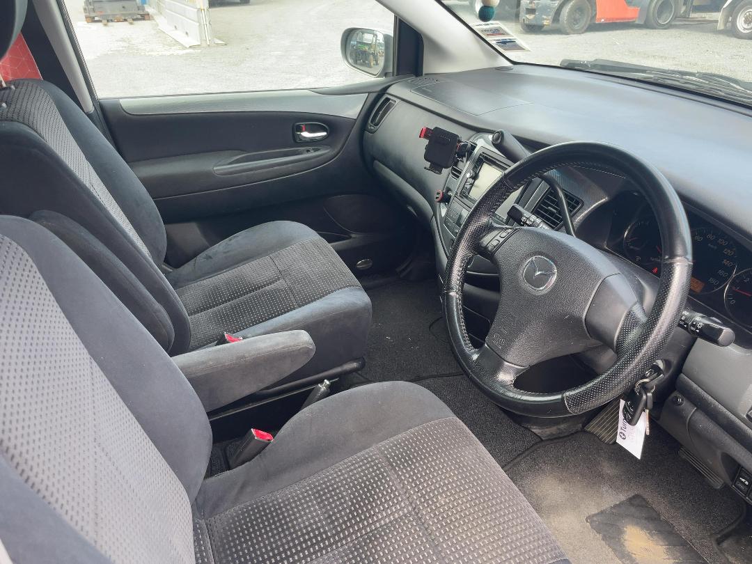 Photo '9' of Mazda MPV Motorhome