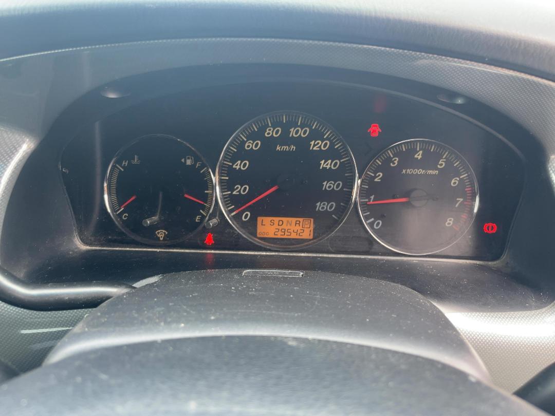 Photo '10' of Mazda MPV Motorhome