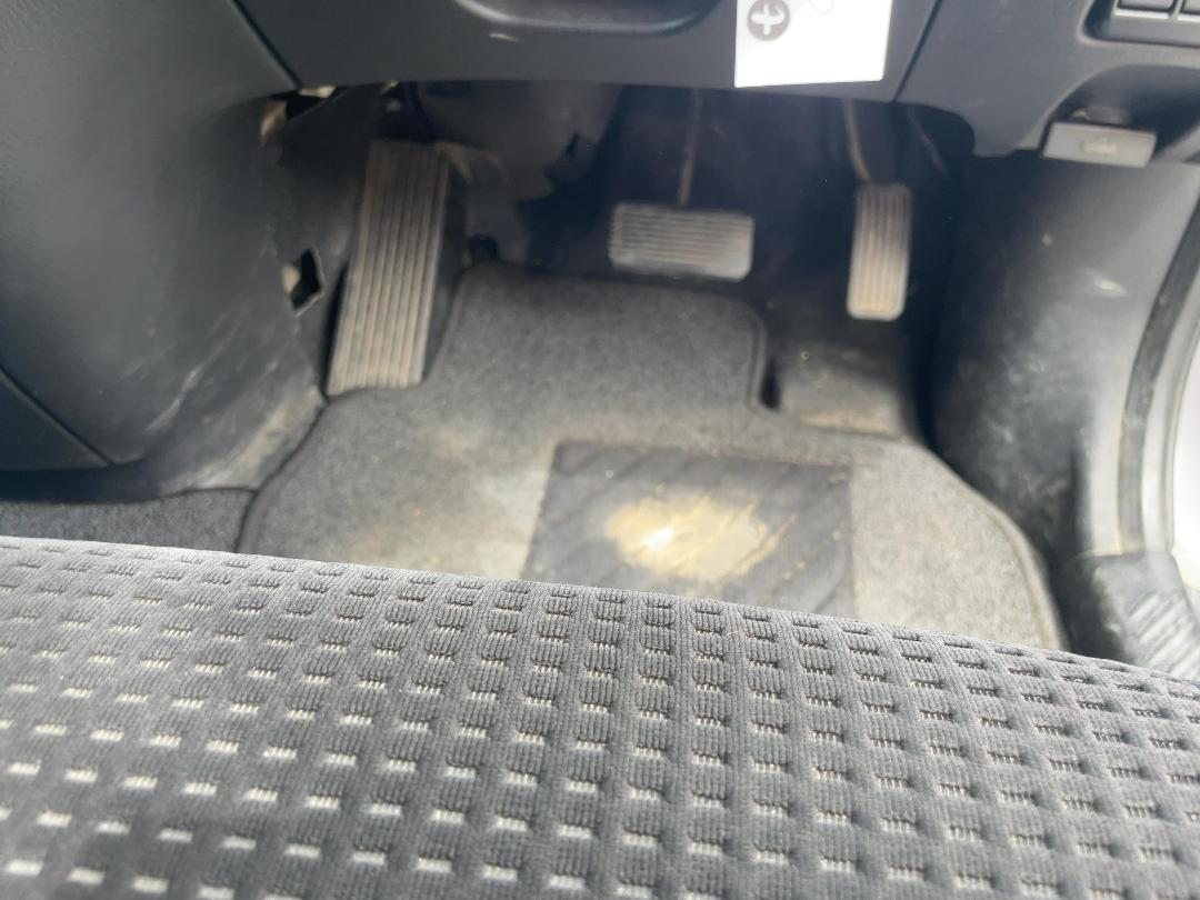 Photo '13' of Mazda MPV Motorhome