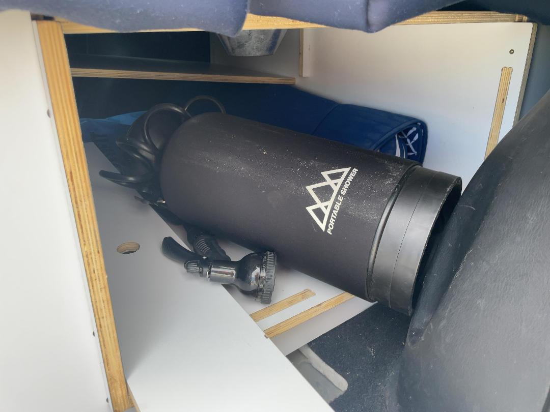 Photo '24' of Mazda MPV Motorhome