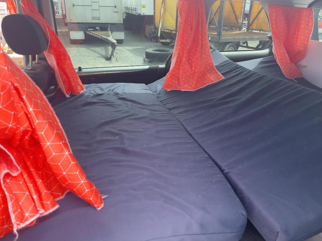 Photo '25' of Mazda MPV Motorhome