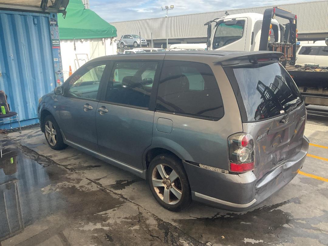 Photo '10' of Mazda MPV